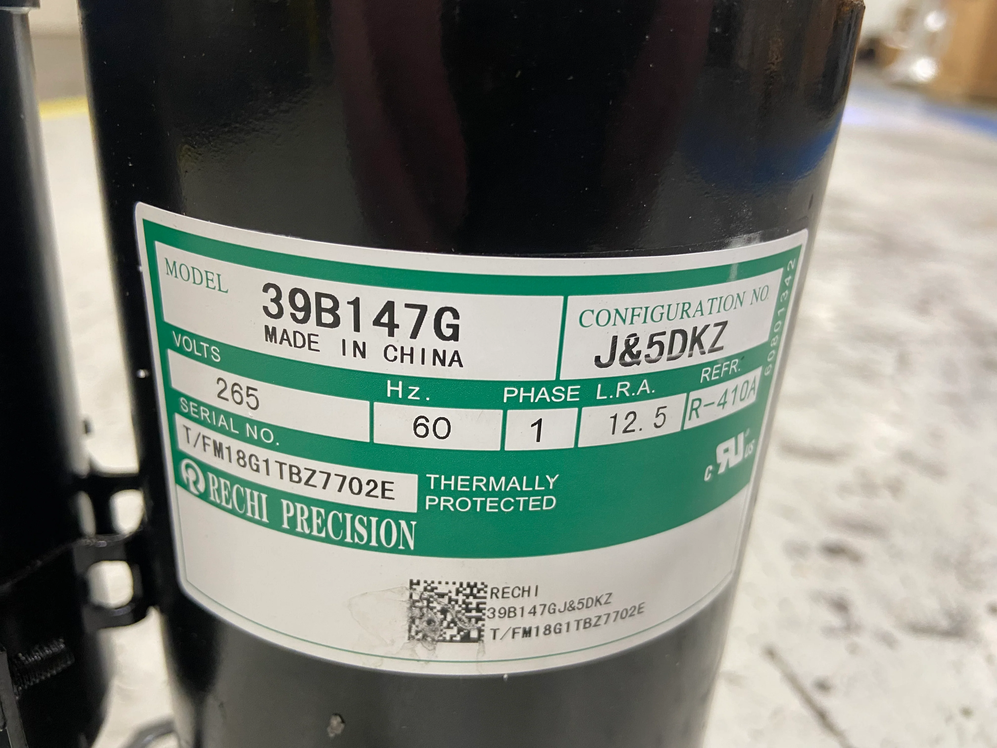 1/2 Ton Ac/HP Rotary Compressor 265/60/1 R-410A - Image 3