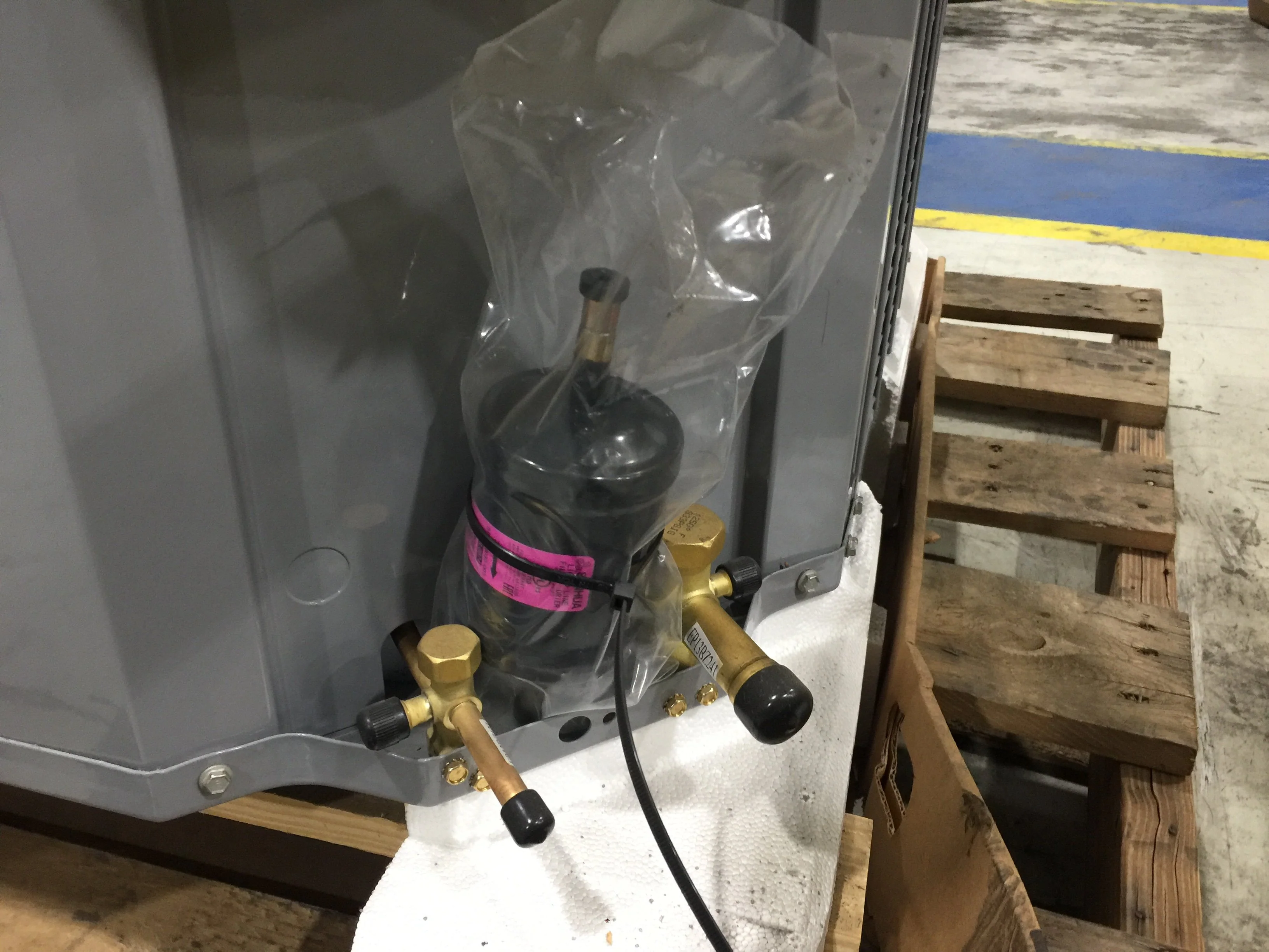 2 Ton High Efficiency 17 SEER Two-Stage Air Conditioner With Observer Communicating Control System; - Image 3