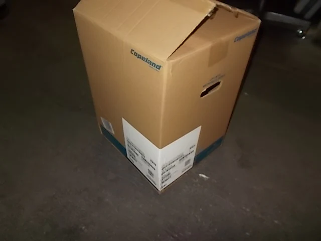 2-2/3 Ton High Temp AC Scroll Compressor, 460/380-420/60/50/3 R-22 - Image 9