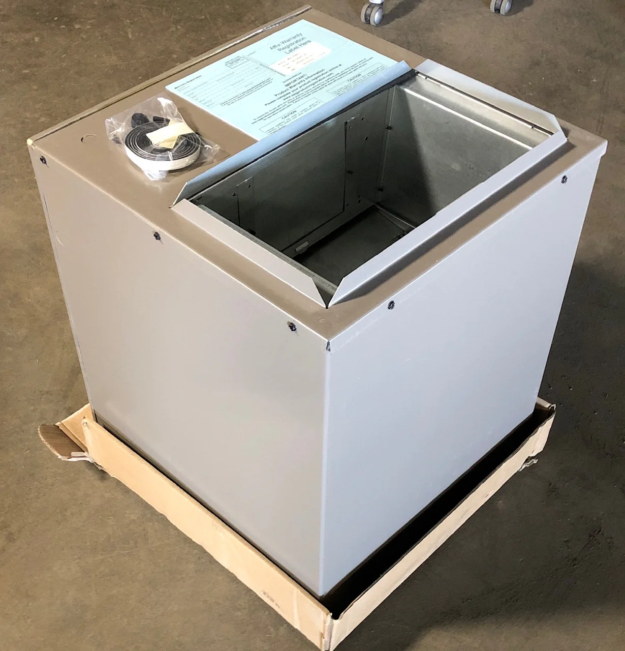 4 Ton AC/HP Multiposition Air Handler/Less Coil, 460/60/3 CFM:1600 **Coil Not Included** - Image 3