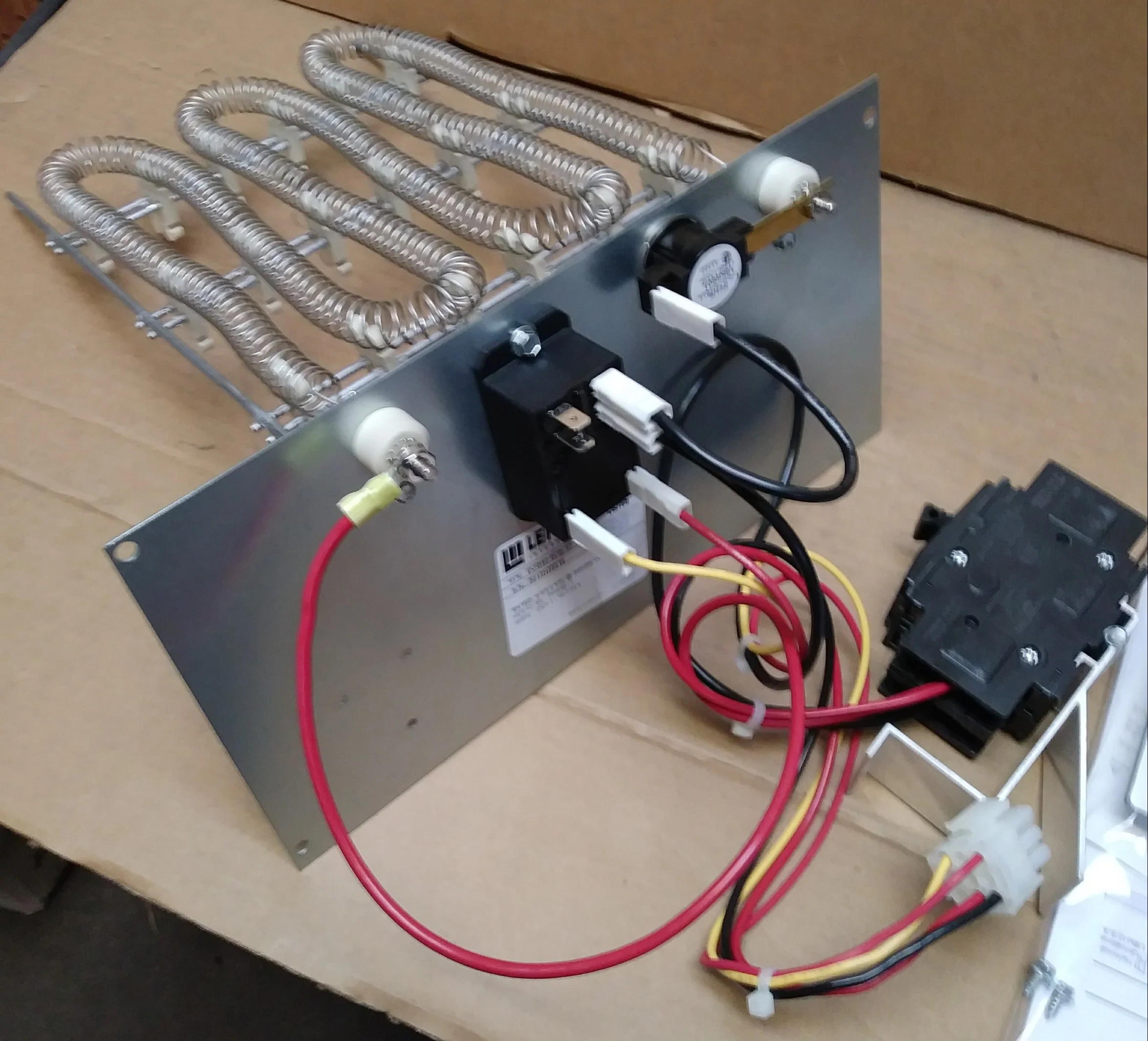 4.0/3.0 kW Electric Heat Kit w/Fuse Block, 208-240/60/1 - Image 7