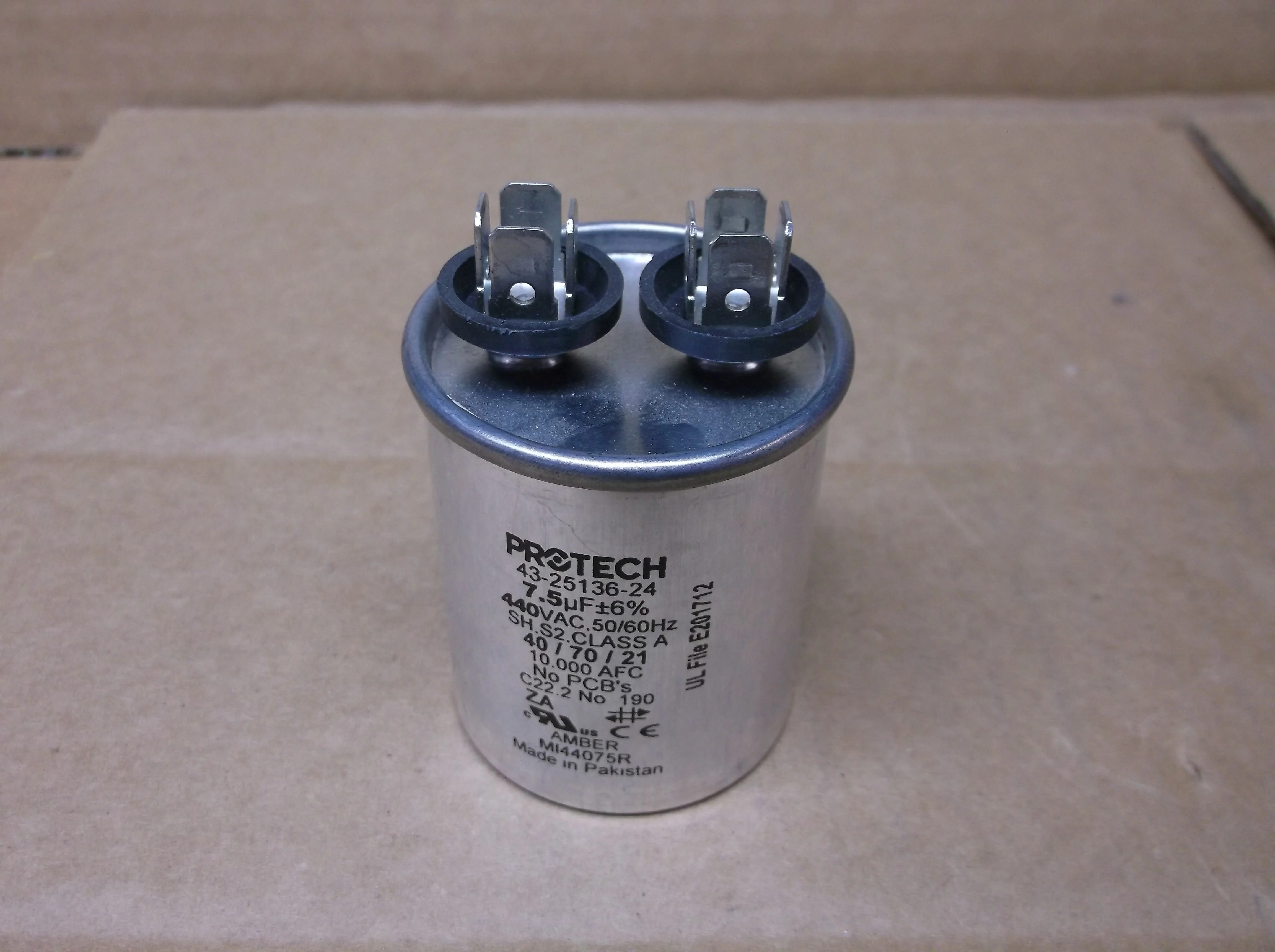 7.5UF  x 440VAC Round Run Capacitor - Image 4