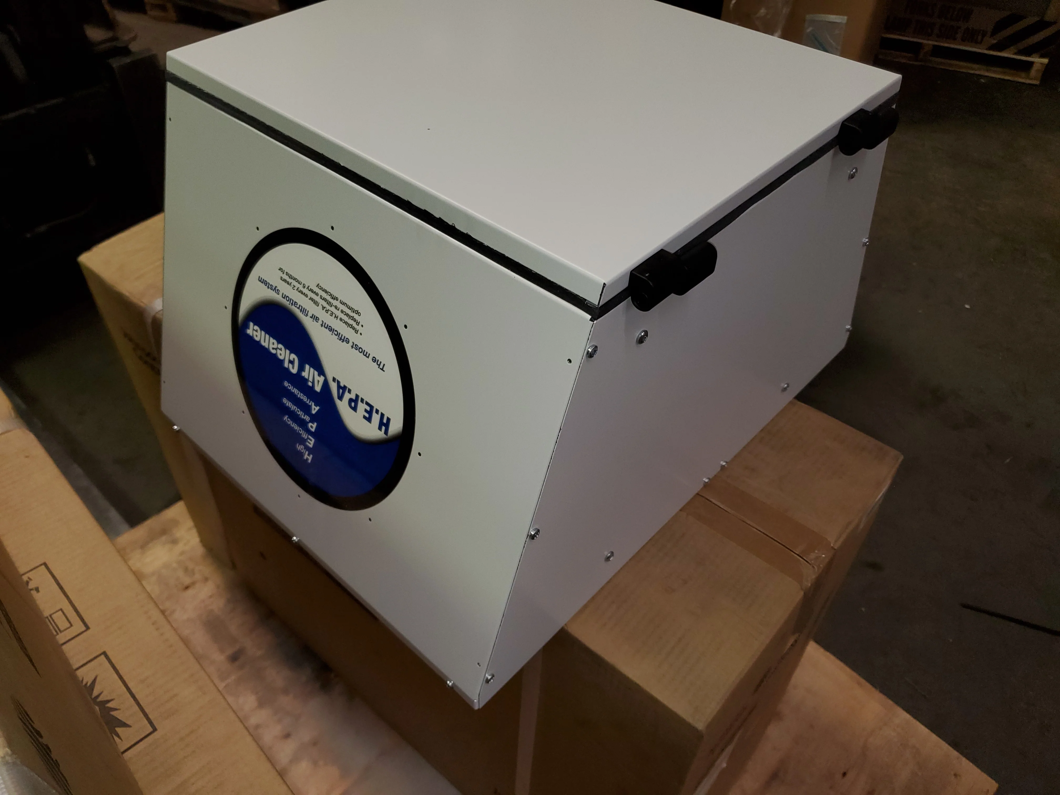 High Efficiency Air Cleaner 120/60/1, 220-300 CFM - Image 7