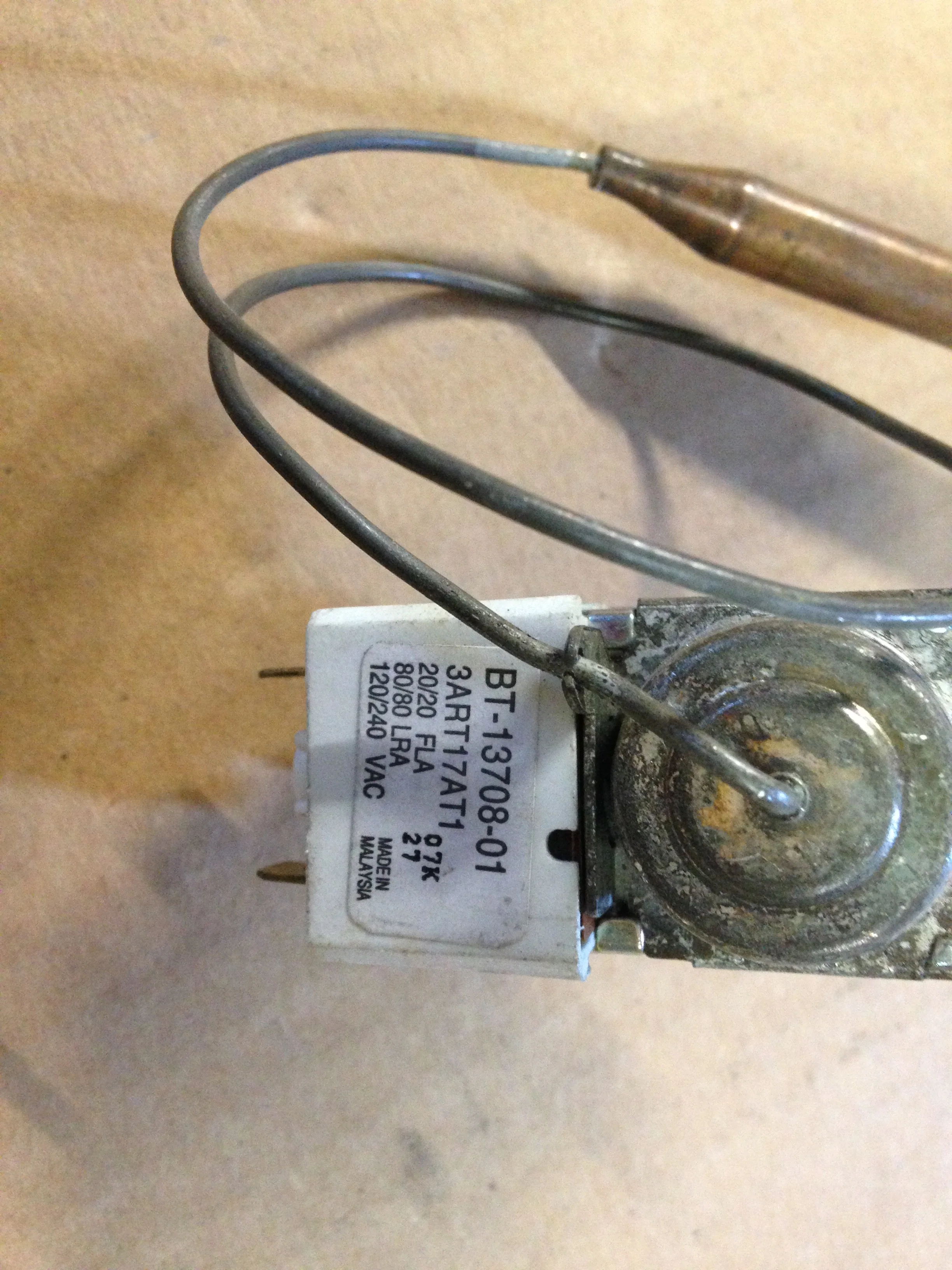 Thermostat (Cold Control), 120-240VAC - Image 3
